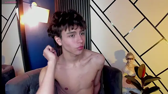 Christopher 77 online show from October 7, 2:03 pm