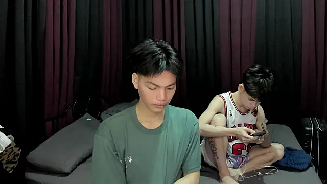 Snapshot of hotfreshdior chatting on December 16, 7:41 pm hotfreshdior online show from December 16, 7:41 pm