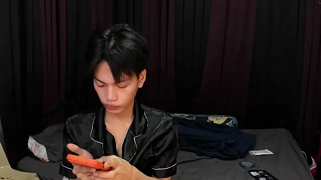 Snapshot of hotfreshdior chatting on February 12, 2:45 pm hotfreshdior online show from February 12, 2:45 pm