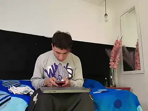 Thonixxx mr online show from March 12, 3:34 am