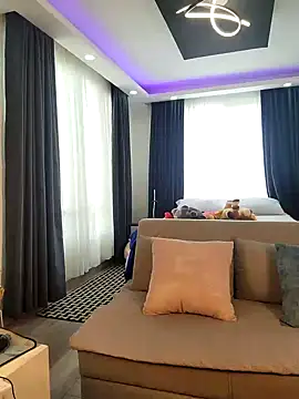 Snapshot of evasweett__ chatting on November 20, 5:45 pm evasweett online show from November 20, 5:45 pm