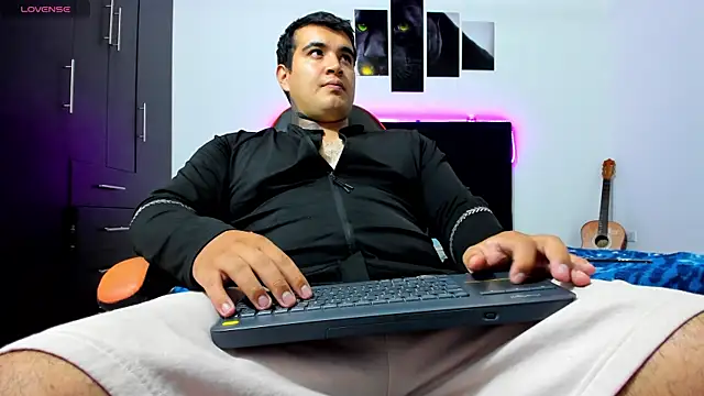 Snapshot of thiago__cp01 chatting on July 25, 3:48 am thiago cp01 online show from July 25, 3:48 am