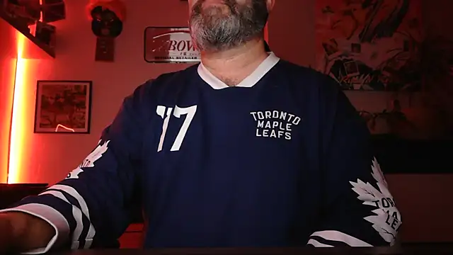 Hairyfred73 online show from October 28, 5:00 am