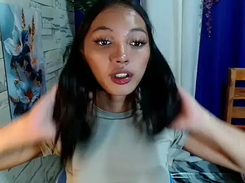 Snapshot of Simi_Ipit chatting on June 22, 1:52 pm Simi Ipit online show from June 22, 1:52 pm