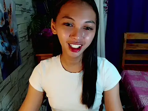 Snapshot of Simi_Ipit chatting on July 15, 1:05 pm Simi Ipit online show from July 15, 1:05 pm