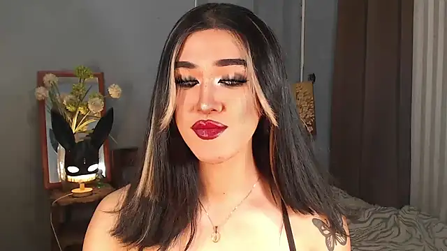 AleinaCroft online show from September 18, 9:22 am