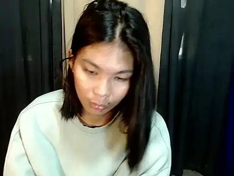 Snapshot of laura_leeforever chatting on June 5, 1:23 am laura leeforever online show from June 5, 1:23 am