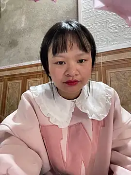 Daisy018 online show from December 19, 6:53 am