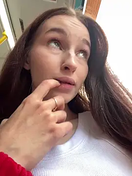 SnappyHappy online show from September 18, 12:29 pm