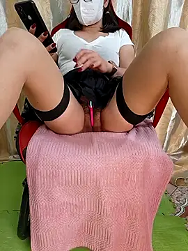 Mizzu-mi online show from November 28, 2:42 pm