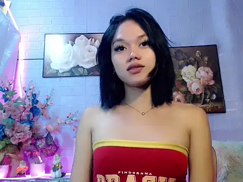 Snapshot of sexybabewarrior chatting on June 5, 3:13 am sexybabewarrior online show from June 5, 3:13 am