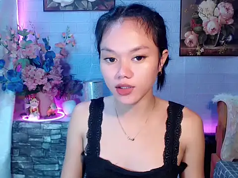 Snapshot of sexybabewarrior chatting on July 5, 8:38 pm sexybabewarrior online show from July 5, 8:38 pm