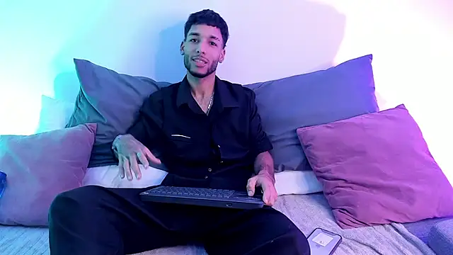 Thiagoferreti online show from June 25, 4:34 am