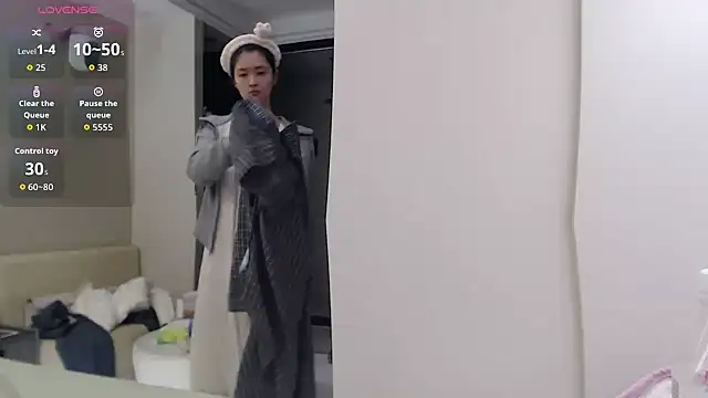 Snapshot of Mimi-cnbaby chatting on November 12, 12:16 pm Mimi-cnbaby online show from November 12, 12:16 pm