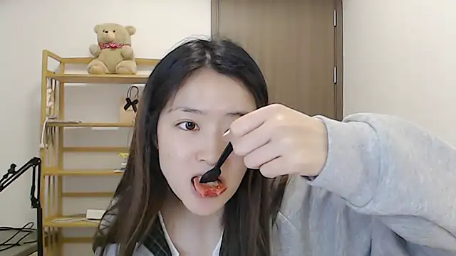 Snapshot of Mimi-cnbaby chatting on March 29, 12:05 pm Mimi-cnbaby online show from March 29, 12:05 pm