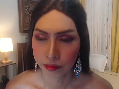 Nathalieheartt online show from October 26, 1:55 am