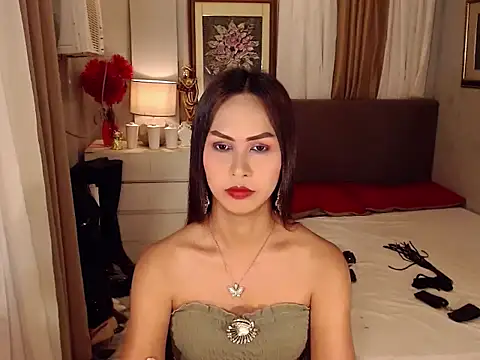 Nathalieheartt online show from March 10, 4:50 am