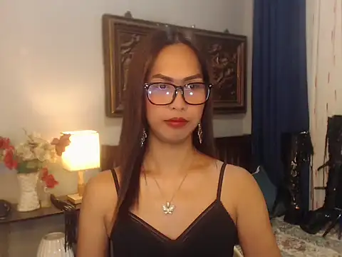 Nathalieheartt online show from June 23, 3:04 am