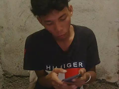 Snapshot of isanxxx chatting on February 8, 1:58 pm isanxxx online show from February 8, 1:58 pm