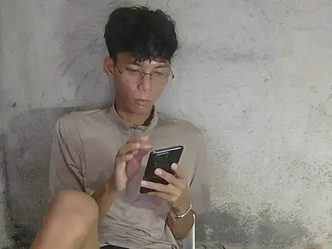 Snapshot of isanxxx chatting on February 24, 2:04 pm isanxxx online show from February 24, 2:04 pm