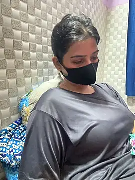 Hot Jaanvi  online show from July 21, 4:04 am