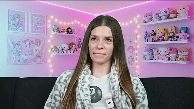 Snapshot of sukie_spooky chatting on April 2, 3:26 am sukie spooky online show from April 2, 3:26 am