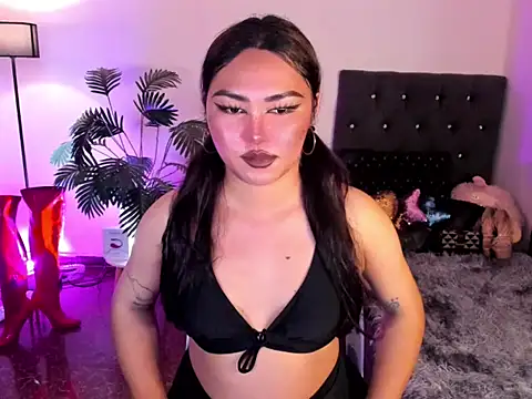 Unique Maya online show from June 20, 4:21 pm