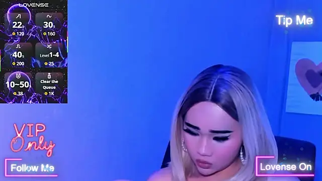 Snapshot of TriciaCumLoader chatting on January 11, 8:25 pm TriciaCumLoader online show from January 11, 8:25 pm