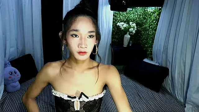 Snapshot of lhexiecollins chatting on December 18, 4:02 pm lhexiecollins online show from December 18, 4:02 pm