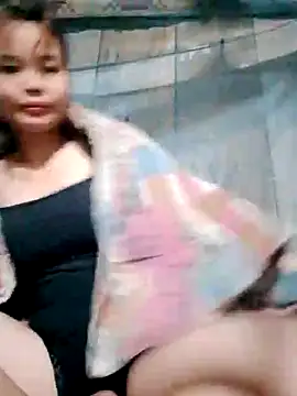 Snapshot of CloudyChu chatting on October 24, 2:19 am CloudyChu online show from October 24, 2:19 am