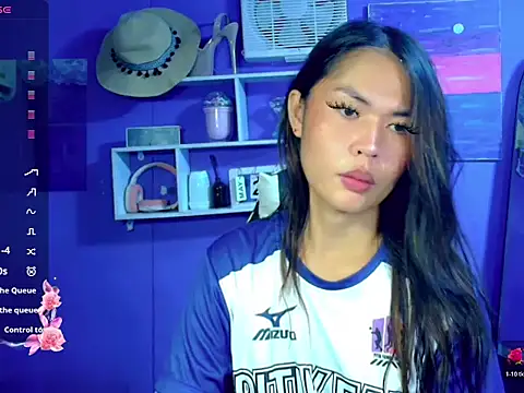 Snapshot of urgirljane chatting on May 26, 9:38 am urgirljane online show from May 26, 9:38 am