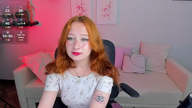 Snapshot of Violet_Griffen chatting on July 4, 4:02 pm Violet Griffen online show from July 4, 4:02 pm