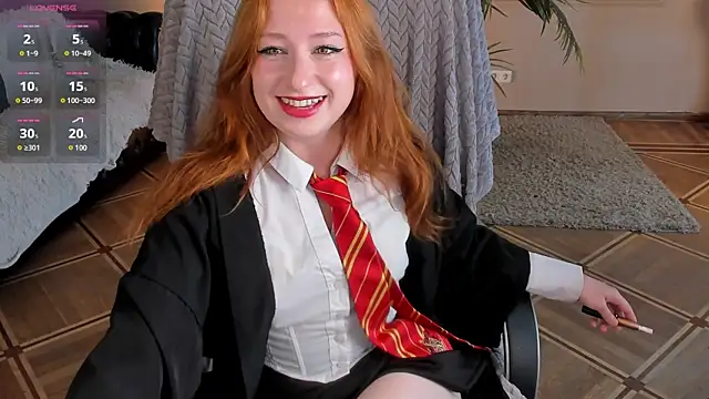 Snapshot of Violet_Griffen chatting on August 8, 3:58 pm Violet Griffen online show from August 8, 3:58 pm