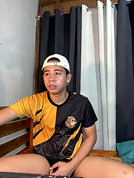 urasianbigcock online show from December 21, 1:18 pm