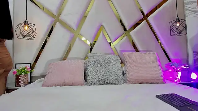 FernandaRousse online show from October 27, 5:39 pm