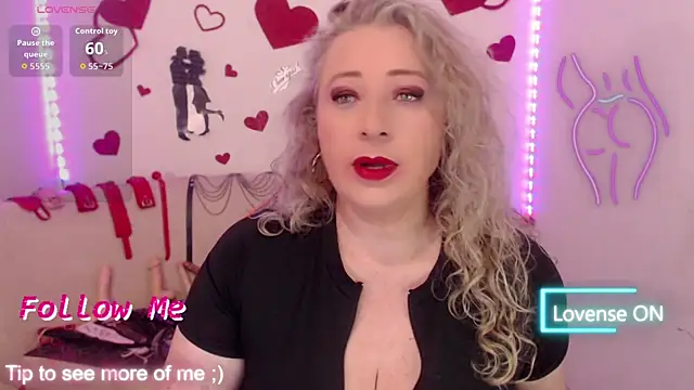 sofiacurvy 45 online show from November 13, 9:47 pm