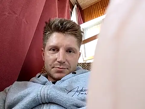 Snapshot of dirtyloud chatting on May 2, 5:56 am dirtyloud online show from May 2, 5:56 am
