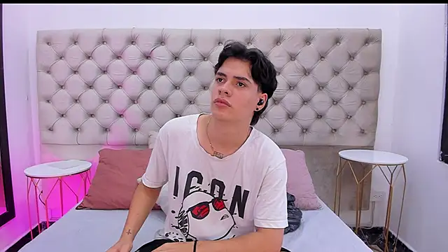 BenitoSaenz online show from November 18, 11:58 am