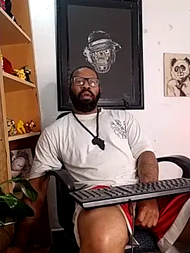 Snapshot of King_Malik chatting on November 5, 10:48 am King Malik online show from November 5, 10:48 am