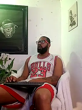 Snapshot of King_Malik chatting on February 12, 2:45 pm King Malik online show from February 12, 2:45 pm