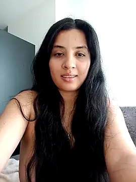 VALENTINA ROUSE  online show from November 14, 3:00 pm