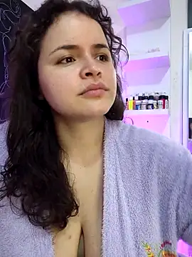 SeleneLuminari8 online show from May 13, 12:24 pm