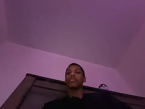 Snapshot of zeeeky_33deep chatting on April 16, 5:30 am zeeeky 33deep online show from April 16, 5:30 am