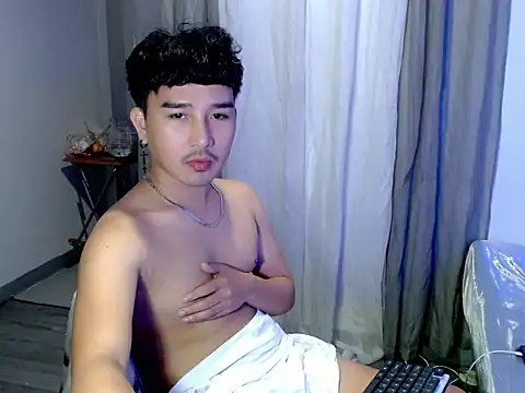 Snapshot of cute_richard24 chatting on June 27, 8:52 am cute richard24 online show from June 27, 8:52 am