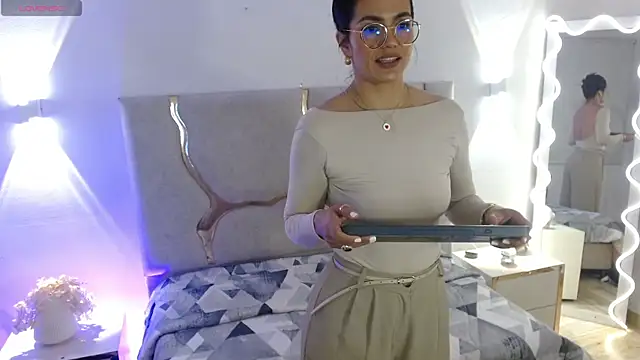 Rosalind tay online show from October 20, 10:59 am