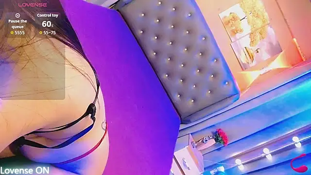 Andrea Bryte online show from October 3, 4:48 pm