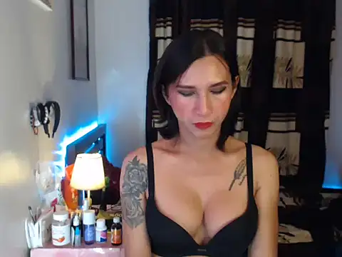 hottielicious slut69 online show from January 9, 12:30 pm