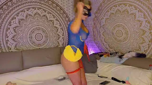 Jenny-Mystery-X online show from September 9, 7:35 pm