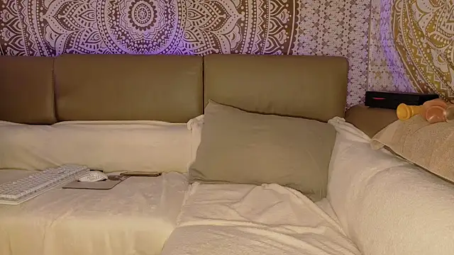 Jenny-Mystery-X online show from November 27, 7:49 pm