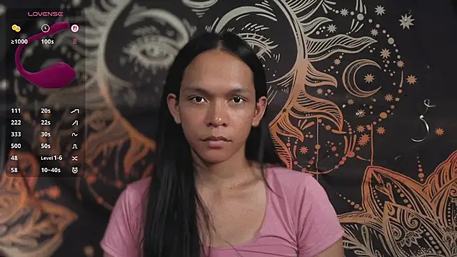 Snapshot of UniversalSlut chatting on March 7, 7:05 am UniversalSlut online show from March 7, 7:05 am